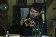 Salem – Fällt Reverend Mather (Seth Gabel) erneut auf die Spielchen von Mary herein und offenbart ihr wichtige Geheimnisse?