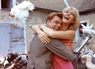 Fantomas – Sowohl der bekannte Journalist Fandor (Jean Marais) als auch seine Verlobte Hélène (Mylène Demongeot) schweben in großer Gefahr - sie wissen es nur noch nicht.