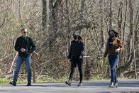Navy CIS: New Orleans – v.l.n.r.) Dwayne Pride (Scott Bakula); Tammy Gregorio (Vanessa Ferlito); Hannah Khoury (Necar Zadegan)