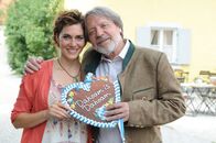 Dahoam is Dahoam – Katrin Lux (Rolle: Fanny Lechner) und Helmut Berger (Rolle: Hans Lechner).