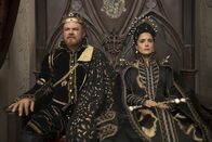 Das Märchen der Märchen – King of Longtrellis (John C. Reilly), Queen of Longtrellis (Salma Hayek)
