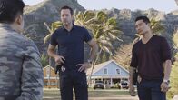 Hawaii Five-0 – Ein neuer Mordfall beschäftigt Steve (Alex O'Loughlin, M.), Chin (Daniel Dae Kim, r.) und das restliche Team ...