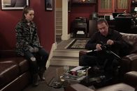 Last Man Standing – Eve (Kaitlyn Dever, l.); Mike (Tim Allen, r.)