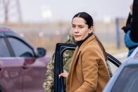 In Her Car – In her car Die Prinzessin, die nicht lesen konnte Ist selber auf der Suche: Anastasia Karpenko als Lydia 2024 Copyright: SRF/ZDF/SLM/Gaumont/Roman Lisovsky