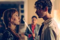 All You Need – Simon (Ludwig Brix, re.) macht Ärger: Sarina (Christin Nichols, li.) kann es nicht glauben als Frau Kühne (Halima Ilter, Mitte) auftaucht.