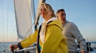 Praxis mit Meerblick – Nora Kaminski auf Segeltörn mit einem Freund: Tanja Wedhorn als Nora Kaminski, Alexander Schubert als Olaf Hummel