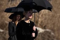 American Horror Story – Hat Zoe (Taissa Farmiga, l.) Cordelia (Sarah Paulson, r.) ihr Leben zu verdanken?