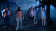 Are you scared? – Jason (Kariem Marbury, l.), Kelly (Alethea Kutscher, 2.v.l.), Laura (Carlee Avers, 3.v.r.), Dylan (Soren Bowie, 2.v.r.), Cherie (Erin Consalvi, r.)