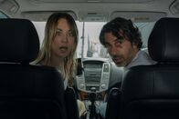 Based on a True Story – Ava Bartlett (Kaley Cuoco, l.); Nathan Bartlett (Chris Messina, r.)