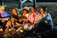 All American – (v.li.): Hunter Clowdus (JJ Parker), Chelsea Tavares (Patience), Bre-Z (Tamia ‚Coop‘ Cooper), Greta Onieogou (Layla Keating), Cody Christian (Asher Adams).