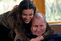 Modern Family – Gloria Delgado (Sofía Vergara), Jay Pritchett (Ed O'Neill).