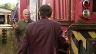 Rote Rosen – Malte (Marcus Bluhm, l.) pokert hoch. Mit Petrov (Mark Zak, r.)