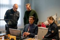 Der Usedom-Krimi – Neue Erkenntnisse. (v.l.n.r.: Rainer Sellien, Till Firit, Max Hopp, Jana Julia Roth)