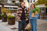 Die Maiwald – Dr. Johanna Maiwald (Doris Schretzmayer) und Jakob Reindl (Bernhard Piesk) kommen sich näher.