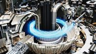Project Impossible – Im Internationalen Thermonuklearen Experimentellen Reaktor, kurz ITER genannt, wird Wasserstoff auf rund 150 Millionen Grad Celsius erhitzt, bis ein Plasma entsteht. Nur auf der Sonne wäre es dafür sonst heiß genug.