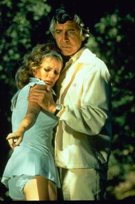 Columbo – (v.l.n.r.) Jennifer Williamson (Pamela Austin); Elliot Markham (Patrick O'Neal)