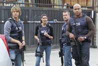 Navy CIS: L.A. – Ein neuer Fall wartet auf Callen (Chris O'Donnell, 2.v.r.), Sam (LL Cool J, r.), Deeks (Eric Christian Olsen, l.) und Kensi (Daniele Ruah, 2.v.l.) ...