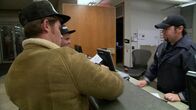 Border Patrol Canada – An der kanadischen Grenze haben die Beamten alle Hände voll zu tun - die Grenzbeamten haben jedoch erprobte Spürnasen und wissen genau, welcher der täglich fast 20.000 Reisenden sich verdächtig macht ...