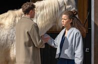 Sturm der Liebe – Ana (Soluna-Delta Kokol, r.) und Philipp (Robin Schick, l.) könnten ihren alten Termin für die Hochzeit bekommen.; ARD STURM DER LIEBE FOLGE 4321 Uhr im ERSTEN. Ana (Soluna-Delta Kokol, r.) und Philipp (Robin Schick, l.) könnten ihren alten Termin für die Hochzeit bekommen.
