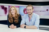 Planet Wissen – Moderatoren Carolin Matzko und Rainer Maria Jilg.