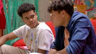 Spotlight – L-R: Lasse (Esmael Agostinho), Rocco (Malcom Meckert)