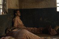 Papillon – Louis Dega (Rami Malek)