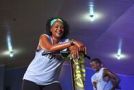 Auf und davon – Auf und davon Staffel 12 Folge 6 Dianne Schommer in ihrem Fitness-Studio 2021 Copyright: SRF
