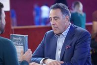 Single Parents – Douglas Fogerty (Brad Garrett)