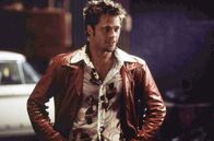 Brad Pitt - Die Revanche eines Sexsymbols – Brad Pitt als Tyler Durden, der legendäre prügelnde Charakter mit dem geschliffenen Körper in „Fight Club“ (1999)