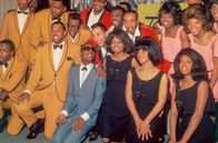 Stevie Wonder – The Temptations, The Miracles, Stevie Wonder, Martha and the Vandellas and The Supremes bei EMI Records im März 1964.