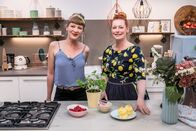 Sweet und Easy - Enie backt – Lea Zapf (l.); Enie van de Meiklokjes (r.)