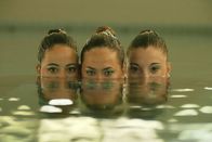 Reporter – Reporter Synchronschwimmen – Zwischen Eleganz und Erniedrigung Die ehemaligen Synchronschwimmerinnen Fabienne, Anouk und Aline