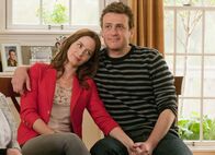 Fast verheiratet – Emily Blunt als Violet, Jason Segel als Tom