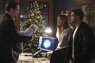 Navy CIS – (v.l.n.r.) Timothy McGee (Sean Murray); Ellie Bishop (Emily Wickersham); Nick Torres (Wilmer Valderrama)