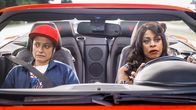 Claws – (v.li.): Judy Reyes (Quiet Ann), Niecy Nash-Betts (Desna Simms).