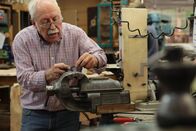 Comeback des Handwerks – Jung und alt basteln, schreinern, werkeln im Haus der Eigenarbeit.