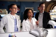 Navy CIS – (v.l.n.r.) Jimmy Palmer (Brian Dietzen); Kasie Hines (Diona Reasonover); Timothy McGee (Sean Murray)