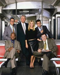 Chaos City – (6. Staffel) - (v.l.n.r.) Das Team des Bürgermeisters von New York: Stuart (Alan Ruck), Carter (Michael Boatman), Bürgermeister Winston (Barry Bostwick), Caitlin (Heather Locklear), Charlie (Charlie Sheen) und Paul (Richard Kind).