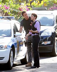 Hawaii Five-0 – Ermitteln gemeinsam in einem neuen Fall: Jenna Kaye (Larisa Oleynik, r.) und Steve (Alex O'Loughlin, l.) ...