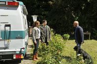 SOKO Stuttgart – Selma Kirsch (Yve Burbach, l.), Rico Sander (Benjamin Strecker, M.) und Andreas Staudner (Leon Boden, r.).