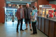 Loudermilk – Sam Loudermilk (Ron Livingston, l.); Ben Burns (Will Sasso, M.)