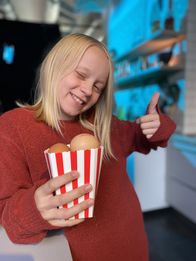 Schmecksperimente – Ida und Elvan experimentieren mit Eiern.