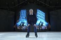 Kaminer inside – Auf der Eisfläche, die die Welt bedeutet: Wladimir Kaminer bei Holiday On Ice.