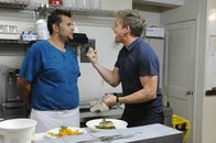 In Teufels Küche mit Gordon Ramsay – Gordon Ramsay (r.)