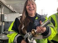 Hammerfrauen – Andrea Herforth repair huge container ships, supply watercraft with fuel and she supply the markets with fresh produce.