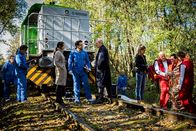 SOKO München – Katharina Hahn (Bianca Hein, l.), Dr. Weissenböck (Florian Odendahl, 2.v.l.), Arthur Bauer (Gerd Silberbauer, 2.v.r.) und Toni Bischoff (Amanda da Gloria, r.) nehmen am Tatort die Ermittlungen auf.