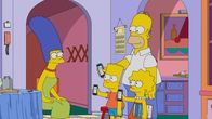Die Simpsons – THE SIMPSONS: Marge implements a screen time limit for the whole family, all of whom easily adjust to the new lifestyle. However, Marge realizes that she is the one addicted Ð not her husband and children Ð in the ÒScreenlessÓ episode of THE SIMPSONS airing Sunday, March 8 (8:00-8:30 PM ET/PT) on FOX. THE SIMPSONS