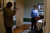 The Americans – Philip Jennings (Matthew Rhys, l.); Natalie Granholm (Irina Dubova, r.)