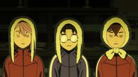 Dan Da Dan – L-R: Aira Shiratori, Ken Takakura, Momo Ayase
