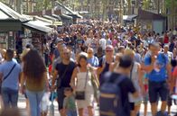 Fernweh und Flugscham – Massentourismus: die Ramblas von Barcelona vor der Pandemie